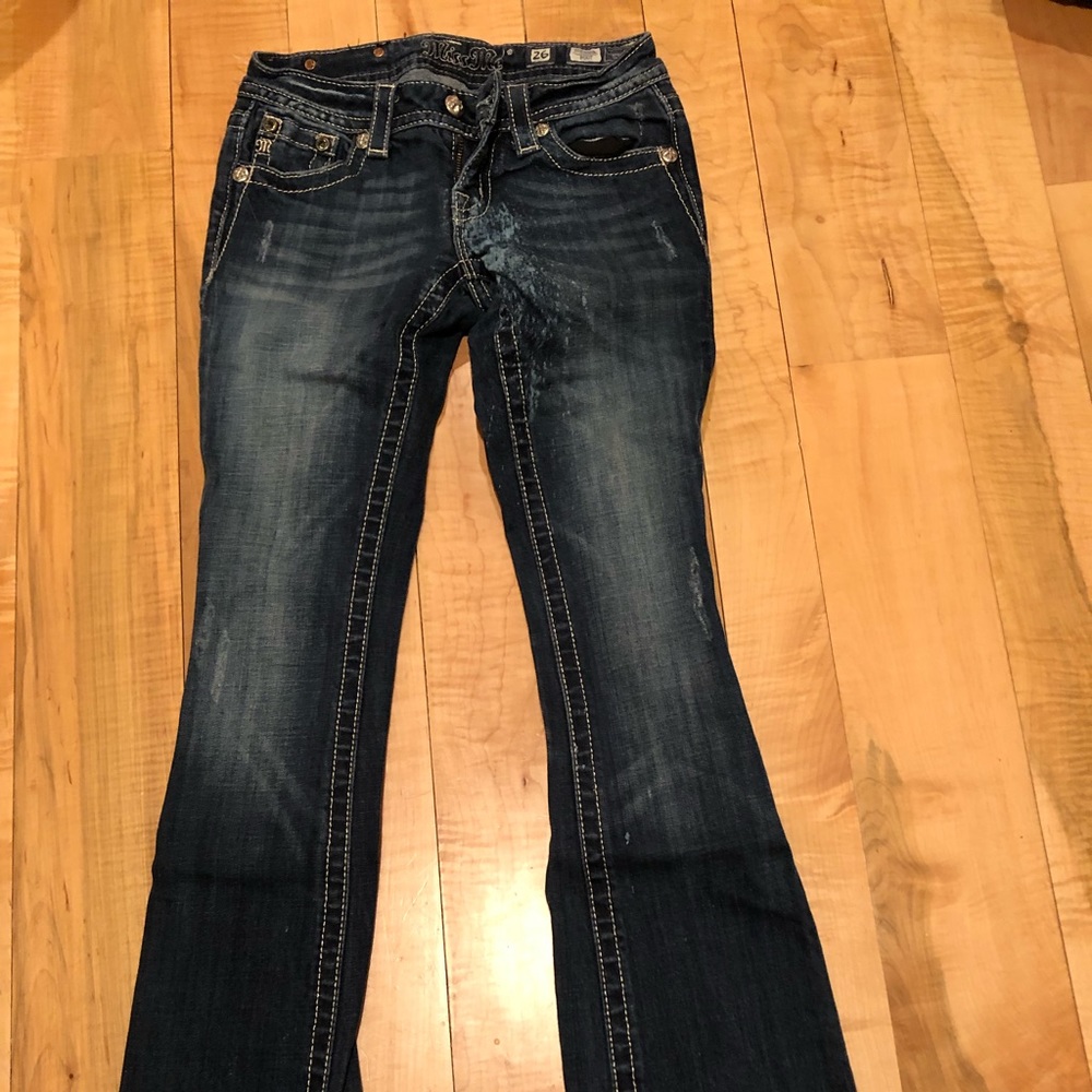 Jeans - Picture 2 of 3